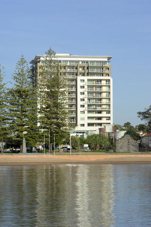 Proximity Waterfront Apartments - Taree Accommodation 24