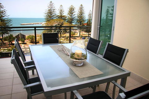 Proximity Waterfront Apartments - Taree Accommodation 35