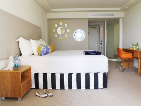 QT Gold Coast - Taree Accommodation 3