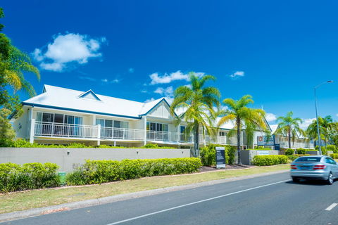 At The Sound Noosa Motel - Taree Accommodation 19