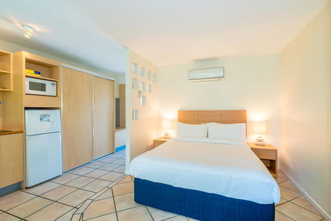 At The Sound Noosa Motel - Taree Accommodation 38