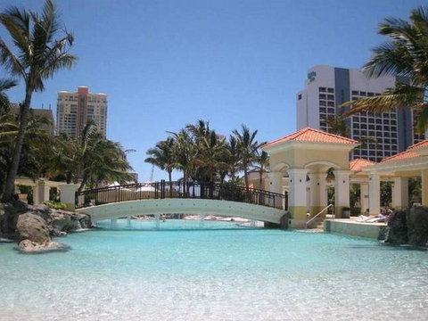 The Towers Of Chevron Renaissance - Holidays Gold Coast - Taree Accommodation 4