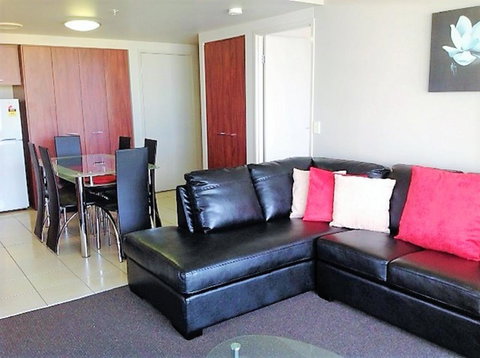 The Towers Of Chevron Renaissance - Holidays Gold Coast - Taree Accommodation 41