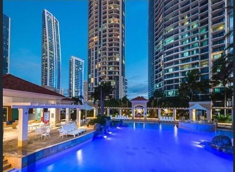 The Towers Of Chevron Renaissance - Holidays Gold Coast - Taree Accommodation 5