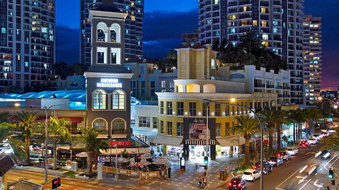 The Towers Of Chevron Renaissance - Holidays Gold Coast - Taree Accommodation 14