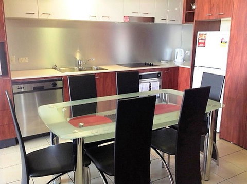 The Towers Of Chevron Renaissance - Holidays Gold Coast - Taree Accommodation 43