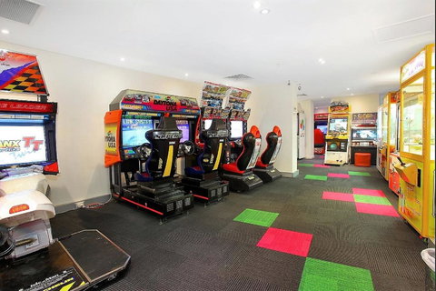 The Towers Of Chevron Renaissance - Holidays Gold Coast - Taree Accommodation 23