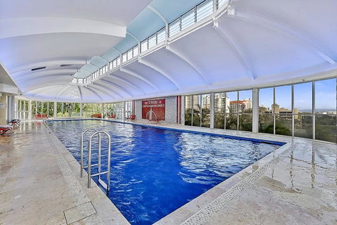 The Towers Of Chevron Renaissance - Holidays Gold Coast - Taree Accommodation 9