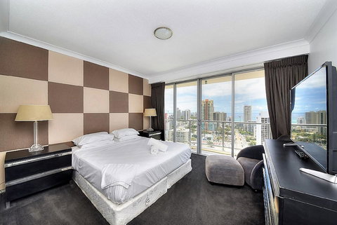 The Towers Of Chevron Renaissance - Holidays Gold Coast - Taree Accommodation 27