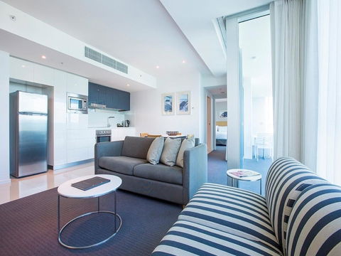 Gold Coast Private Apartments - H Residences, Surfers Paradise - Taree Accommodation 21