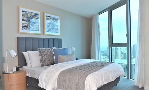 Gold Coast Private Apartments - H Residences, Surfers Paradise - Taree Accommodation 3
