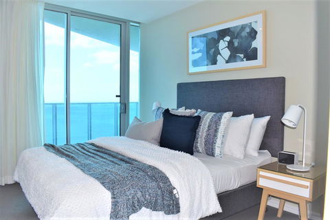 Gold Coast Private Apartments - H Residences, Surfers Paradise - Taree Accommodation 5