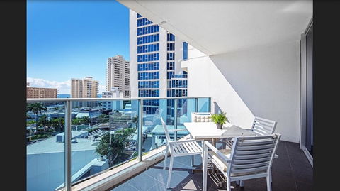 Gold Coast Private Apartments - H Residences, Surfers Paradise - Taree Accommodation 35