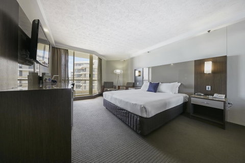 Novotel Surfers Paradise - Taree Accommodation 18