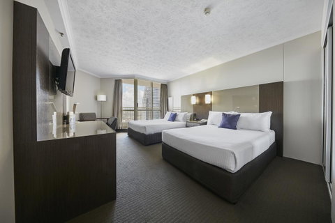 Novotel Surfers Paradise - Taree Accommodation 15