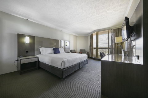 Novotel Surfers Paradise - Taree Accommodation 6