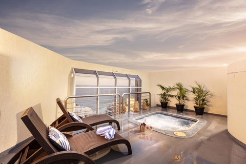 Novotel Surfers Paradise - Taree Accommodation 1