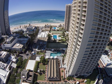 Novotel Surfers Paradise - Taree Accommodation 7