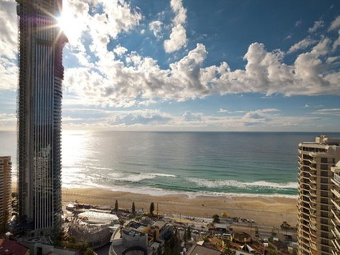 Novotel Surfers Paradise - Taree Accommodation 35