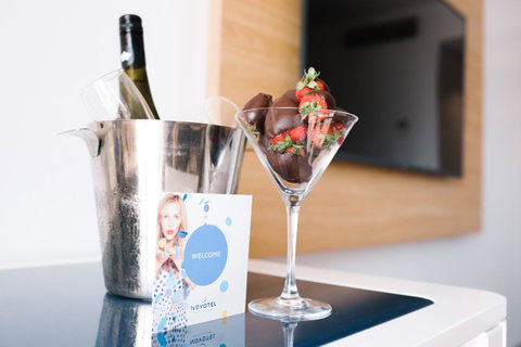 Novotel Surfers Paradise - Taree Accommodation 34