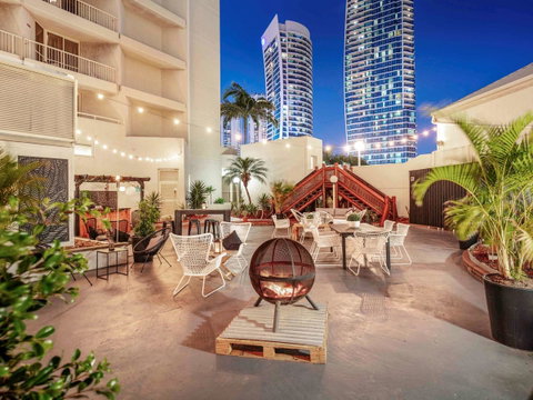 Novotel Surfers Paradise - Taree Accommodation 0