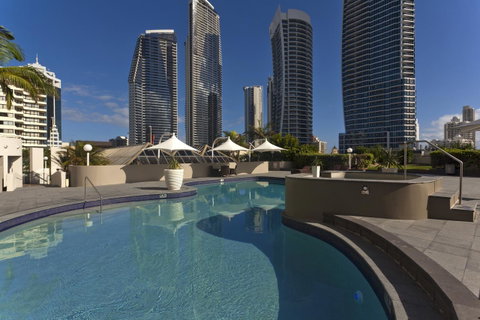 Novotel Surfers Paradise - Taree Accommodation 17