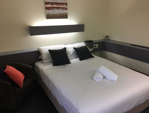 Emerald Central Hotel Official - Taree Accommodation 27