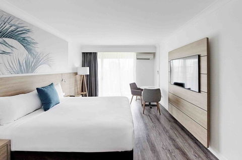 Novotel Cairns Oasis Resort - Taree Accommodation 6