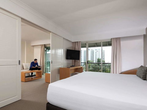 Novotel Cairns Oasis Resort - Taree Accommodation 41
