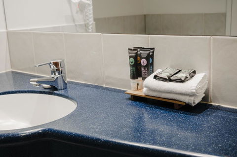 Novotel Cairns Oasis Resort - Taree Accommodation 24