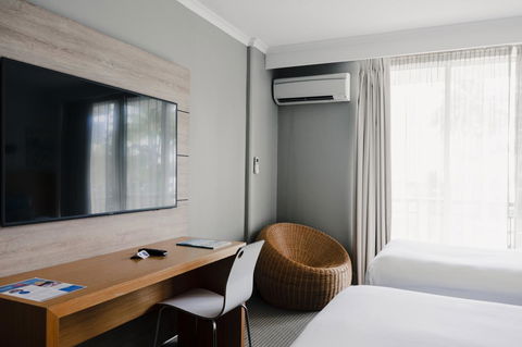 Novotel Cairns Oasis Resort - Taree Accommodation 26