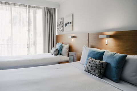 Novotel Cairns Oasis Resort - Taree Accommodation 23