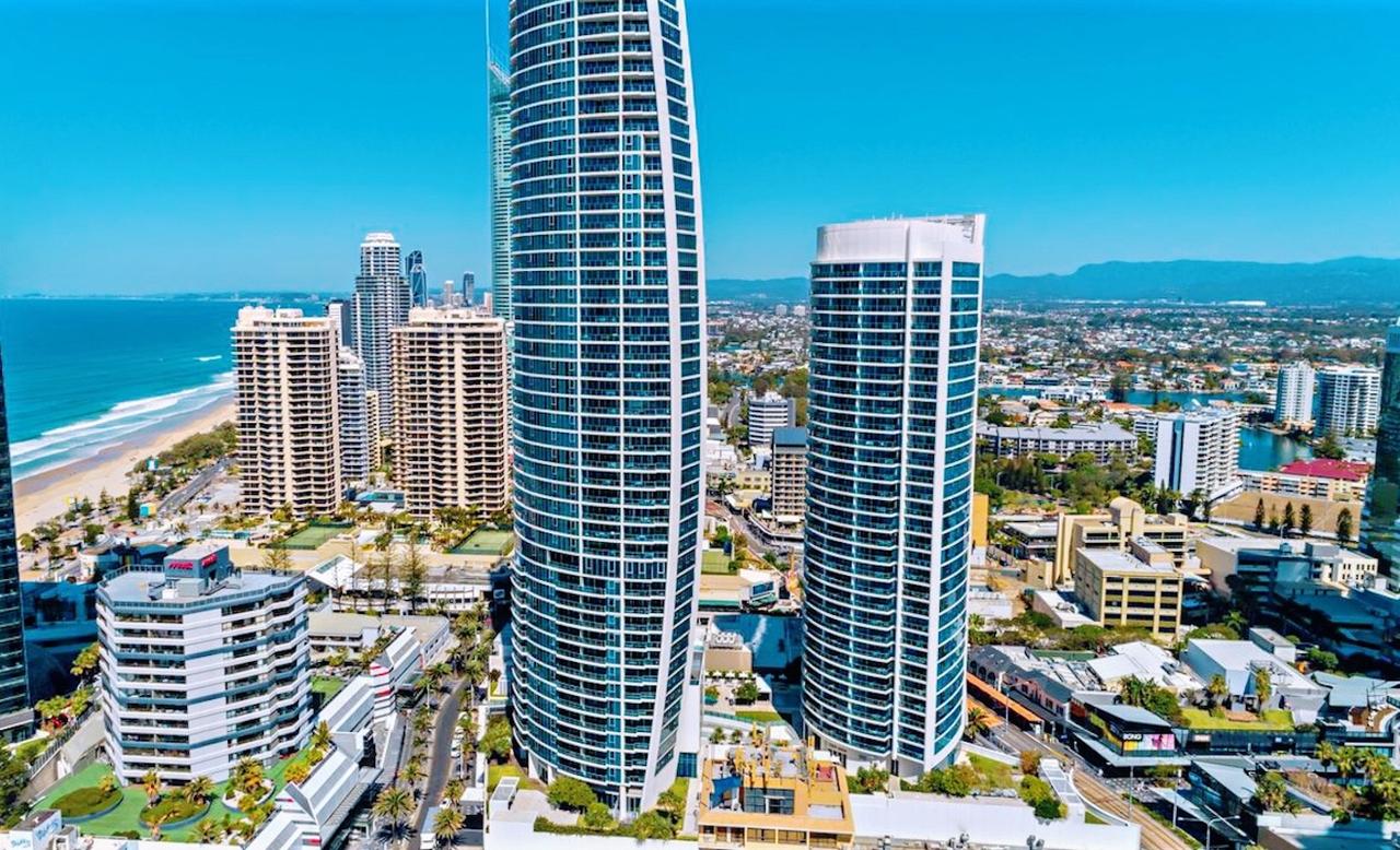 Surfers Paradise QLD Taree Accommodation