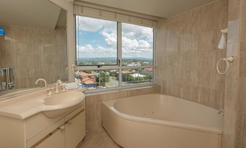 2nd Avenue Beachside Apartments - Taree Accommodation 8
