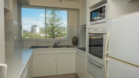 2nd Avenue Beachside Apartments - Taree Accommodation 10