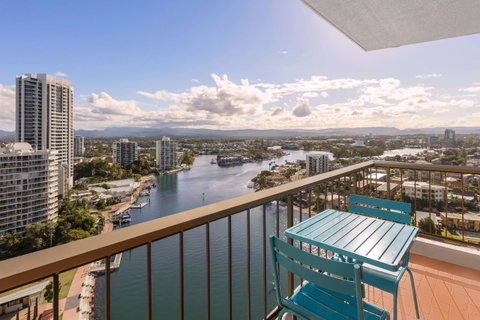 Vibe Hotel Gold Coast - Taree Accommodation 5