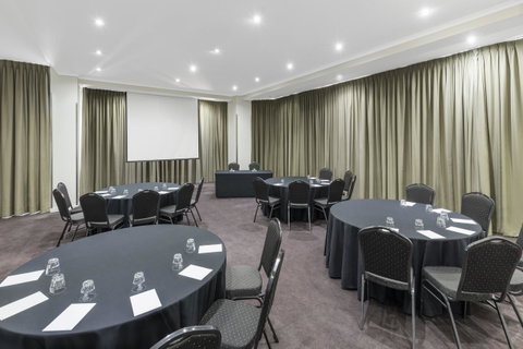 Vibe Hotel Gold Coast - Taree Accommodation 21