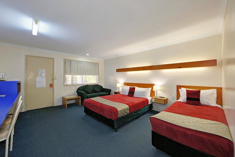 Smart Motels Bert Hinkler - Taree Accommodation 12