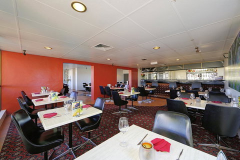 Smart Motels Bert Hinkler - Taree Accommodation 8