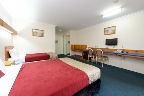 Smart Motels Bert Hinkler - Taree Accommodation 2