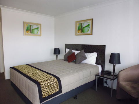 Burke & Wills Motor Inn - Taree Accommodation 1