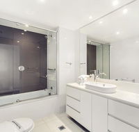 Luxury 5 Star Surfers Paradise Residences - Taree Accommodation