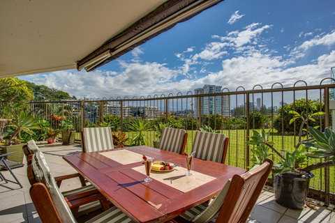 Gemini Court Holiday Apartments - Taree Accommodation 3