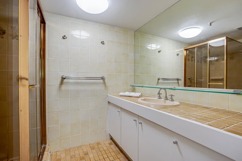 Gemini Court Holiday Apartments - Taree Accommodation 8