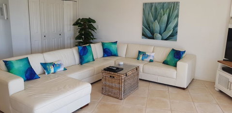 Gemini Court Holiday Apartments - Taree Accommodation 24