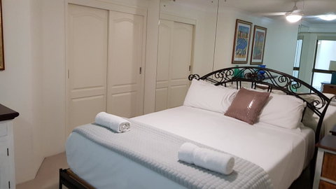 Gemini Court Holiday Apartments - Taree Accommodation 15