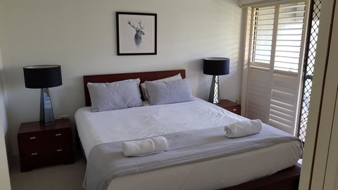 Gemini Court Holiday Apartments - Taree Accommodation 16