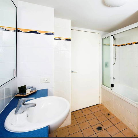 Mantra Hervey Bay - Taree Accommodation 10