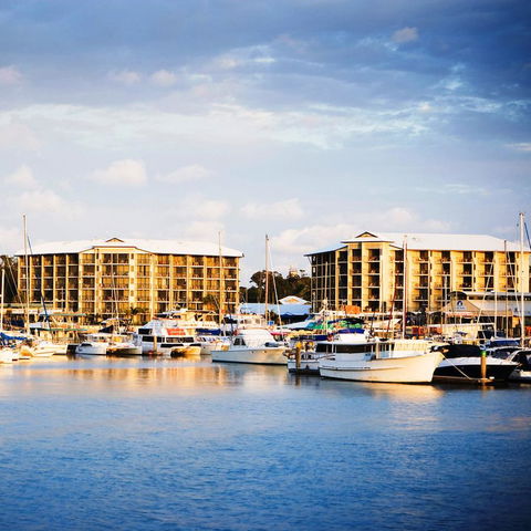 Mantra Hervey Bay - Taree Accommodation 12