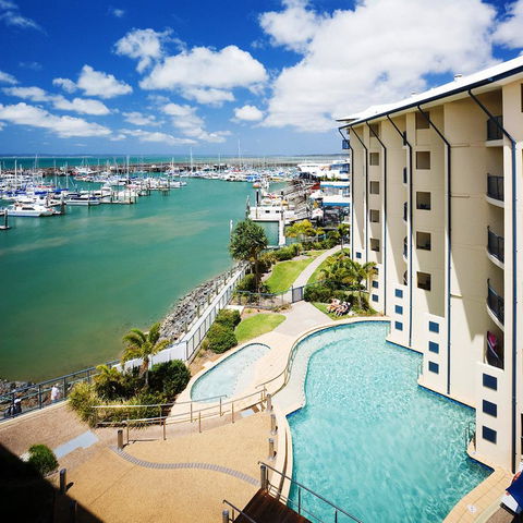 Mantra Hervey Bay - Taree Accommodation 18